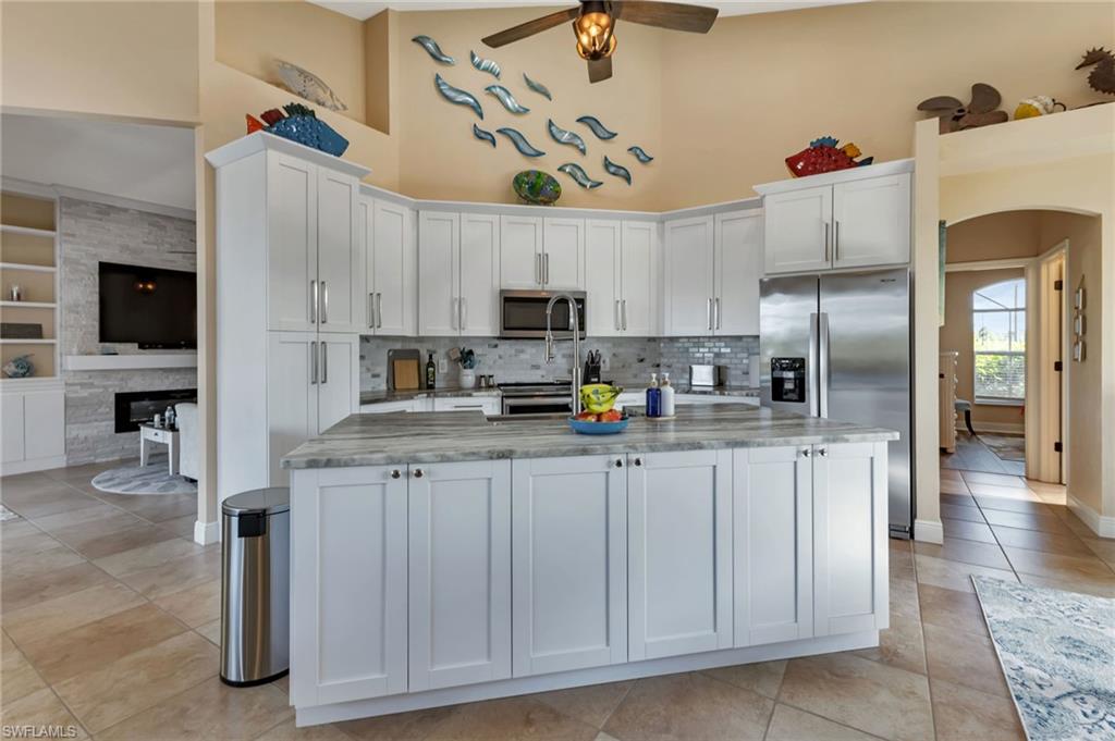 SOUTH GULF COVE - Residential