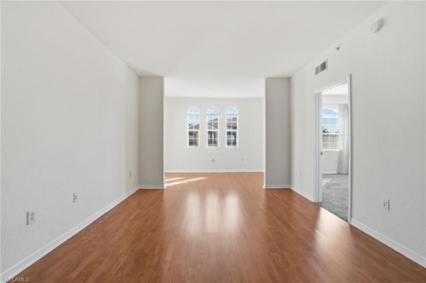 15590 Ocean Walk CIR 304 FORT MYERS FL 33908