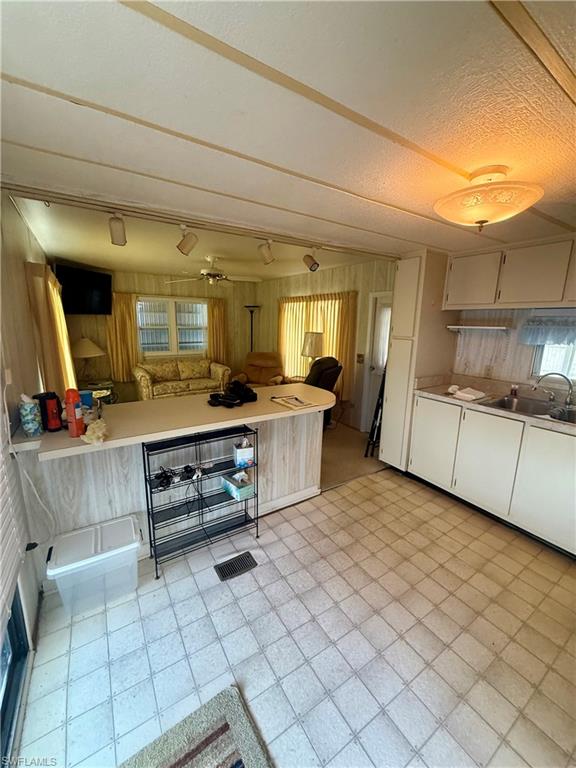 RIVIERA COLONY - Residential