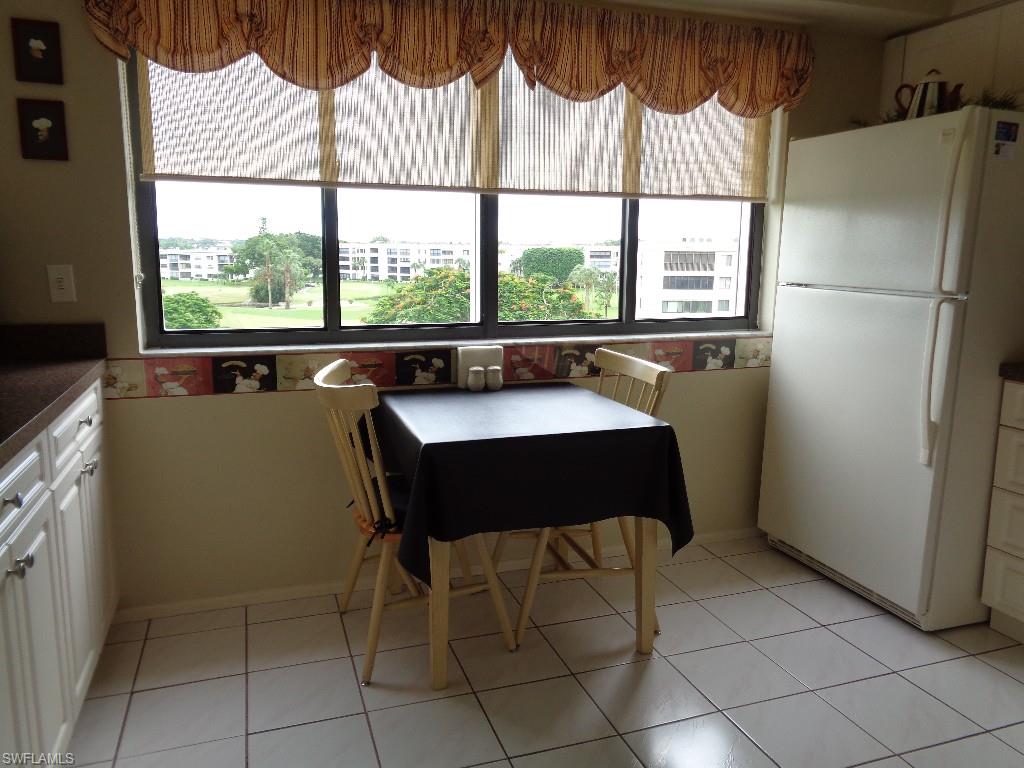 SEVEN LAKES - Residential