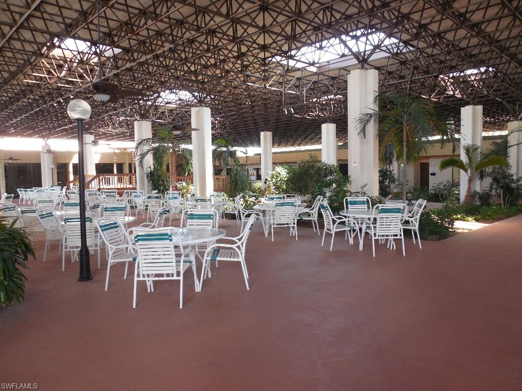 SEVEN LAKES - Residential