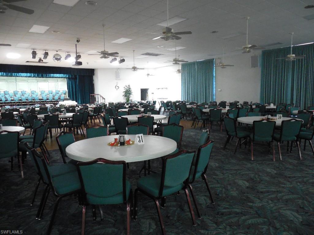 SEVEN LAKES - Residential