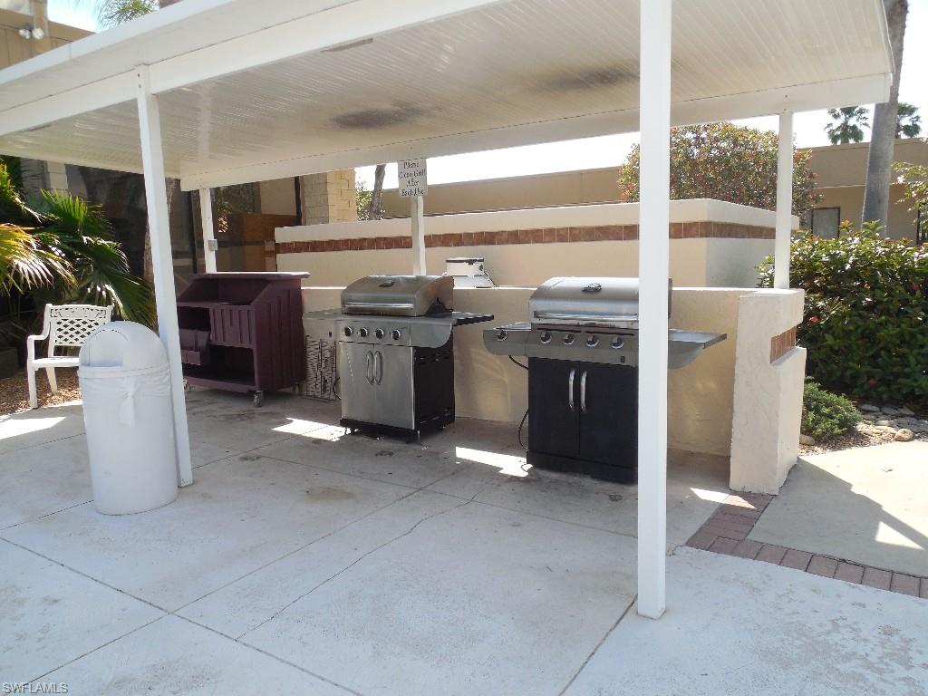 SEVEN LAKES - Residential