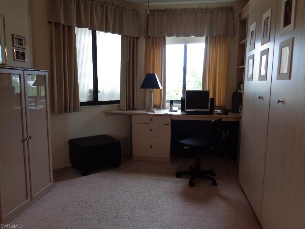 SEVEN LAKES - Residential