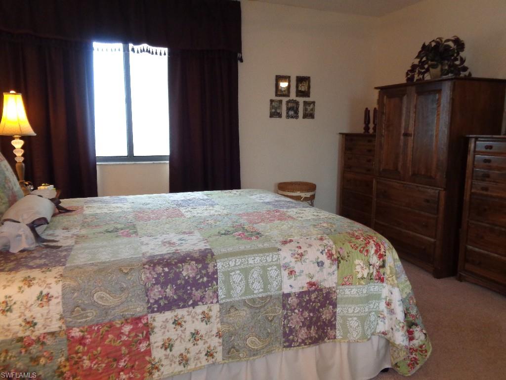 SEVEN LAKES - Residential