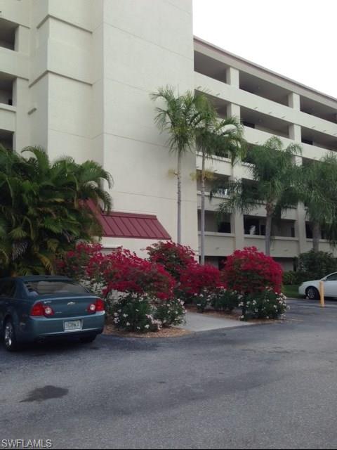 SEVEN LAKES - Residential