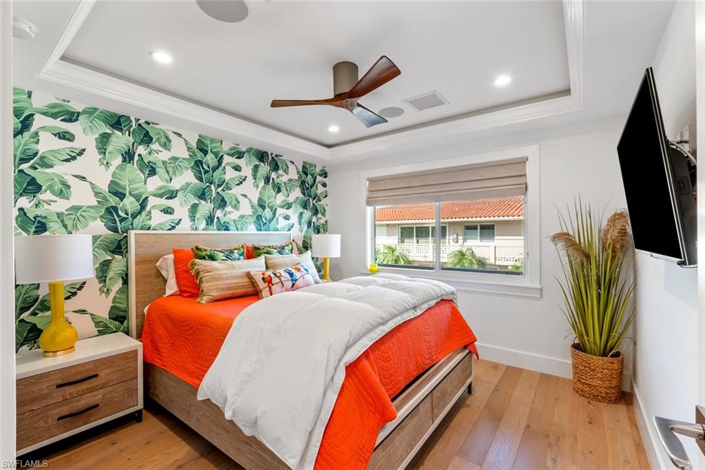 AQUALANE MANOR - Residential