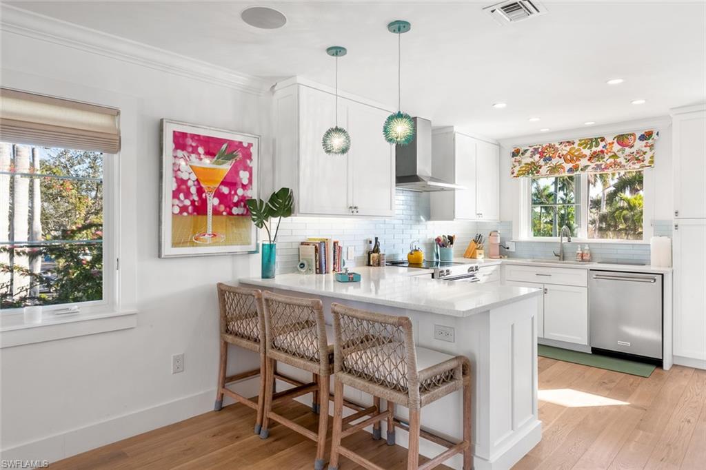 AQUALANE MANOR - Residential