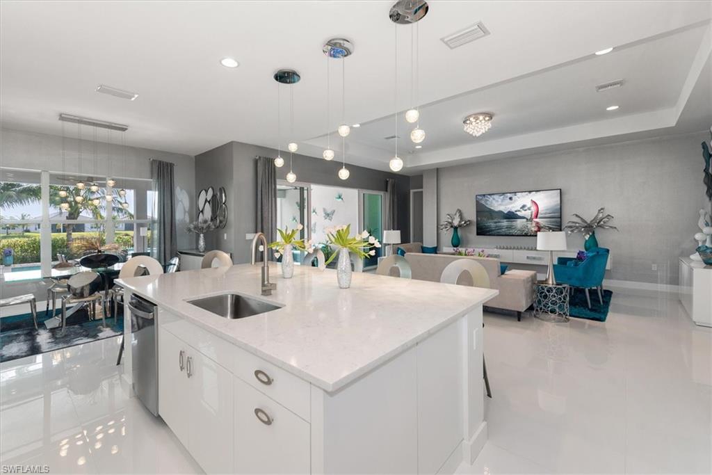 VALENCIA TRAILS - Residential