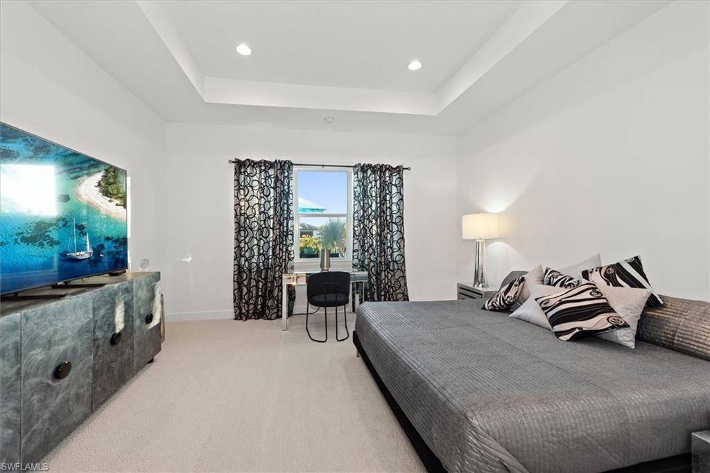 VALENCIA TRAILS - Residential