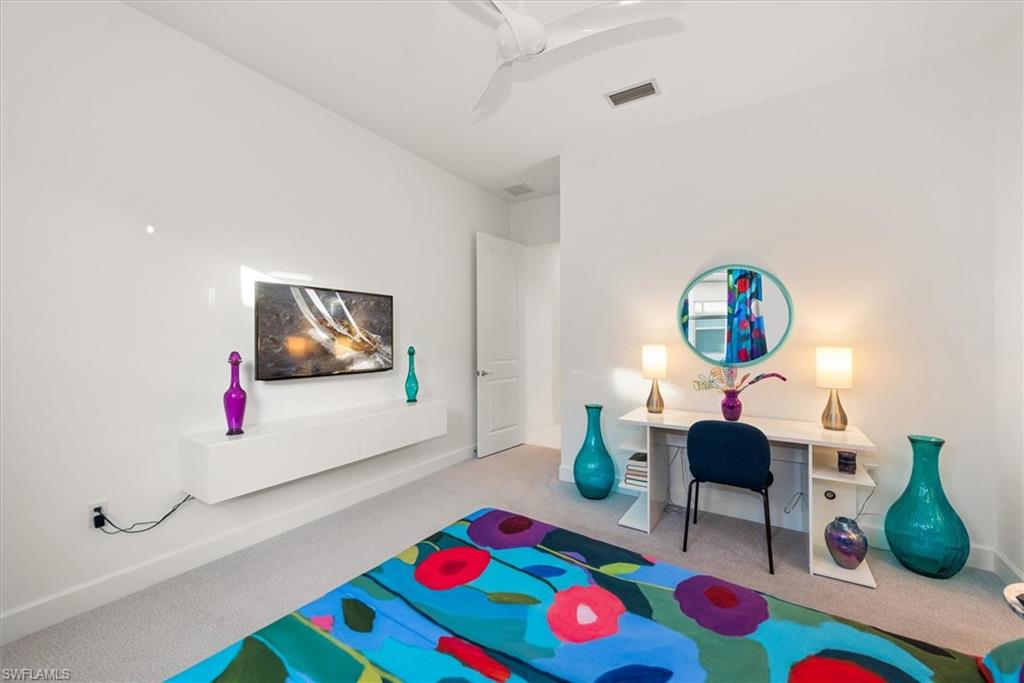 VALENCIA TRAILS - Residential