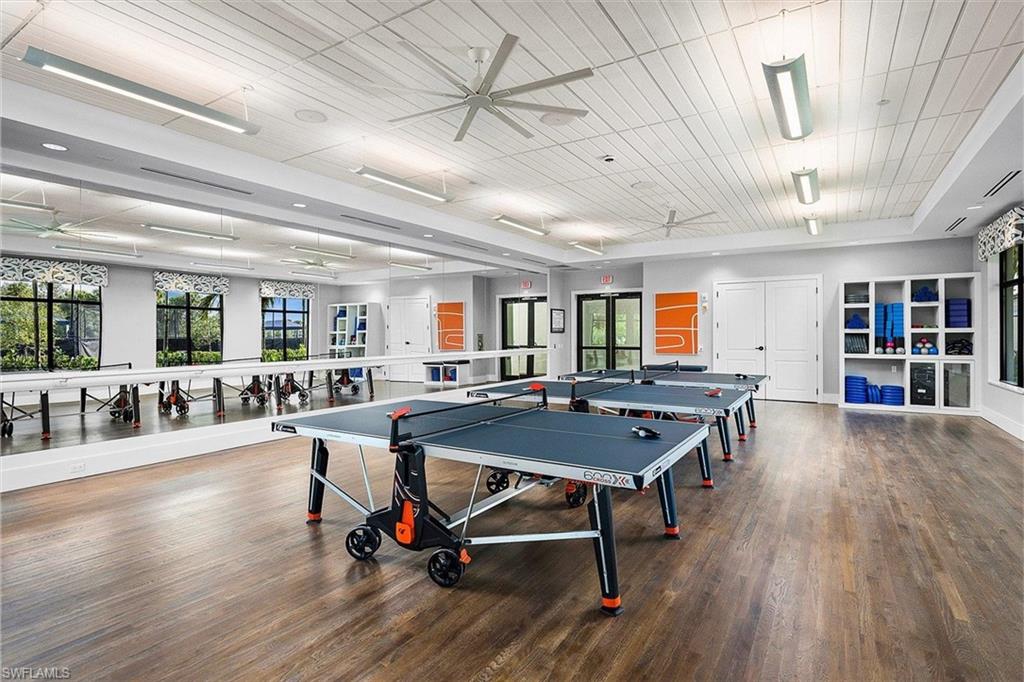 VALENCIA TRAILS - Residential