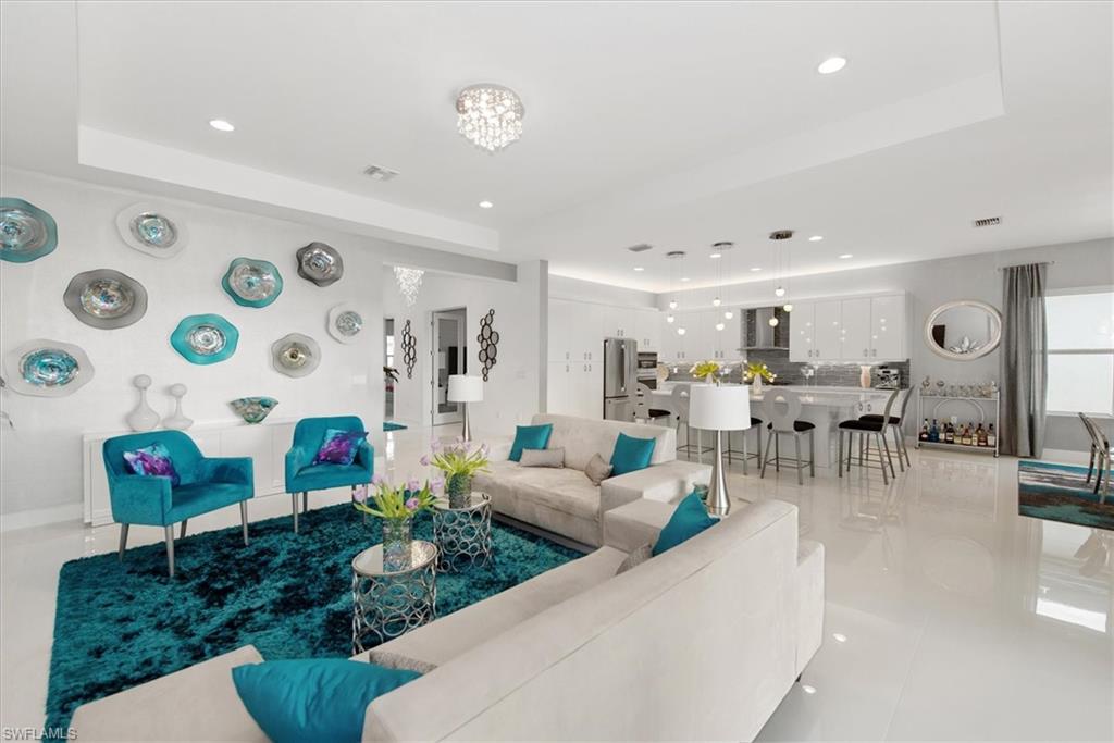 VALENCIA TRAILS - Residential