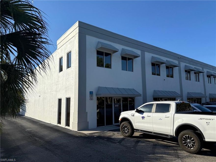 1085 Business Lane
Flex Space for Lease in North Naples
2,668 SF of Prime Commercial Space
This versatile flex space unit in North Naples is perfect for a variety of businesses. Featuring 2,668 square feet of finished space, including a 24' x 24' second-floor open office space, one 12' roll-up door, and air-conditioned warehouse space.
Key Features:
• Ideal Location: Conveniently located off Old US 41
• Ample Space: 2,668 square feet of flexible layout
• Modern Amenities: Air-conditioned warehouse, second-floor office space, and roll-up door
• Versatile Use: Perfect for personal and business needs