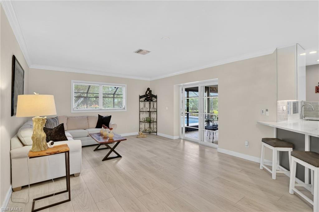 KINGS LAKE - Residential