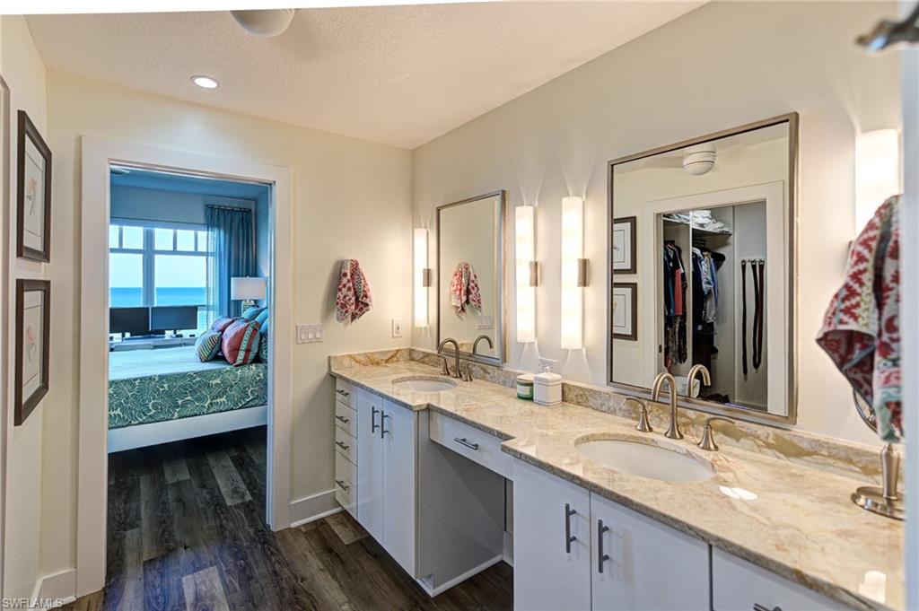 BAREFOOT BEACH CLUB - Residential