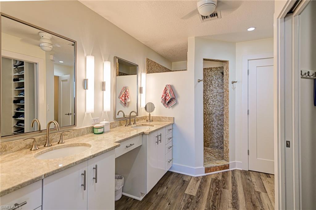 BAREFOOT BEACH CLUB - Residential