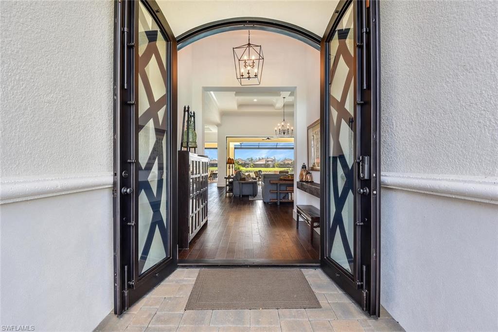 ESPLANADE - Residential