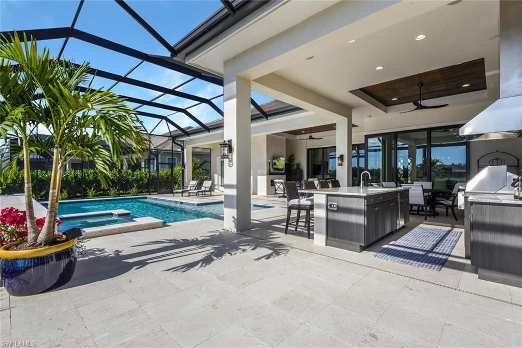 ESPLANADE - Residential