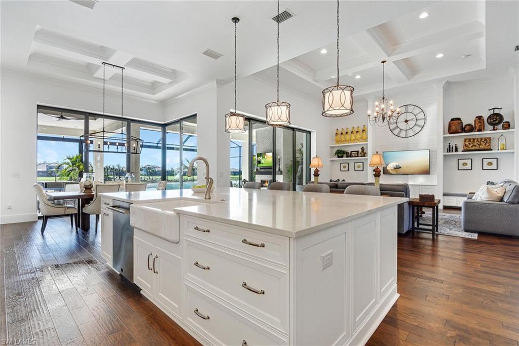 ESPLANADE - Residential