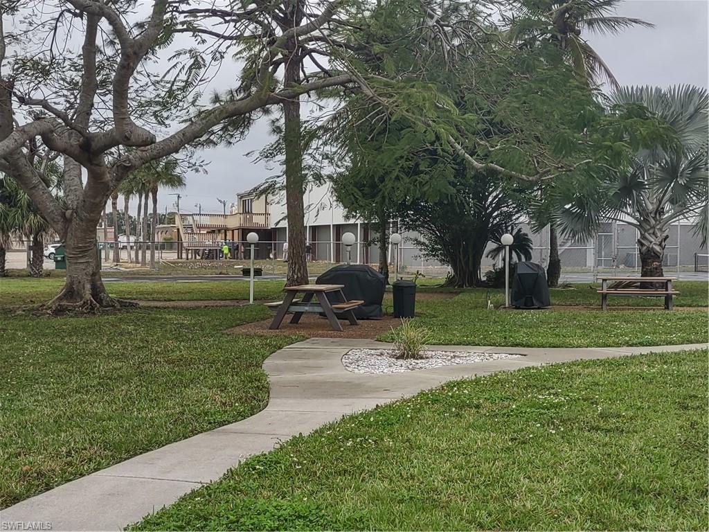 CARLTON HOUSE - Residential