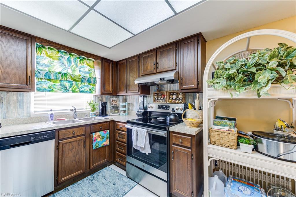 CARLTON HOUSE - Residential