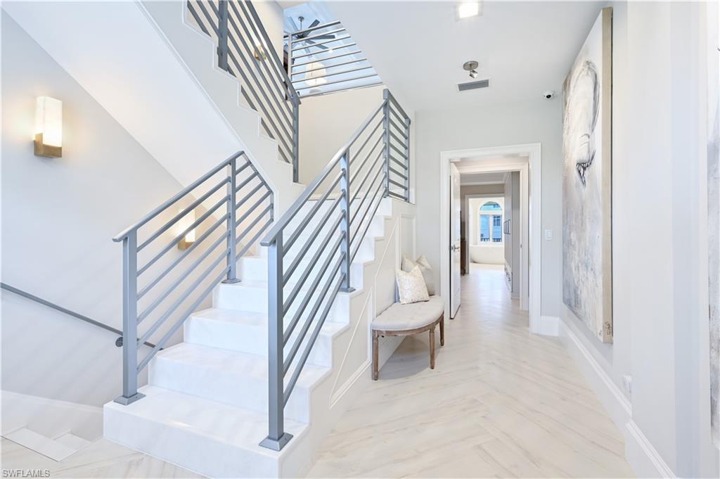 BAREFOOT BEACH - Residential