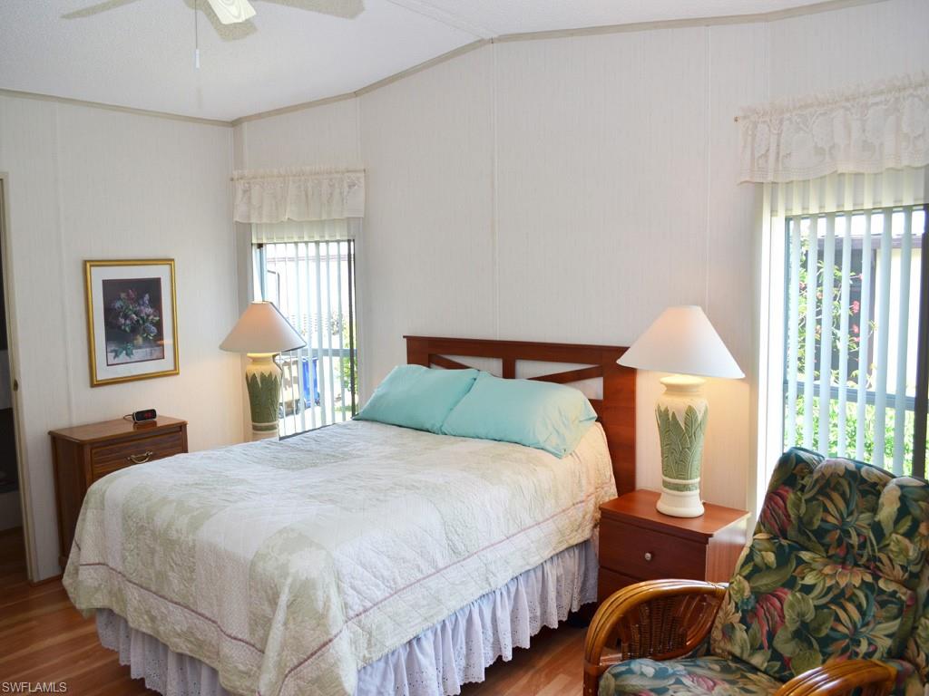 COUNTRY LAKES - Residential