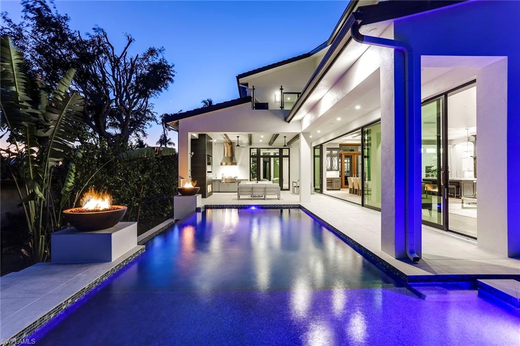 PARK SHORE - Residential