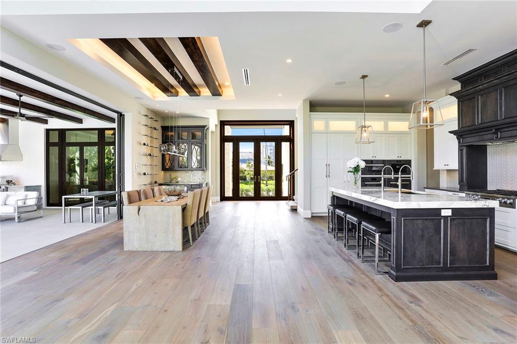 PARK SHORE - Residential