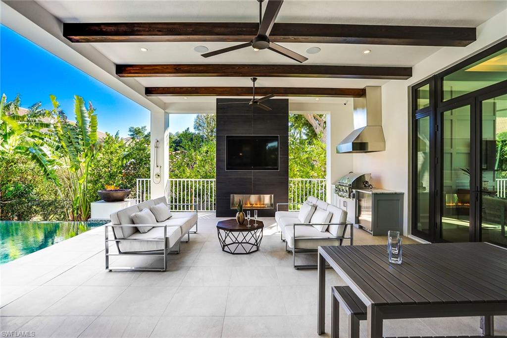 PARK SHORE - Residential