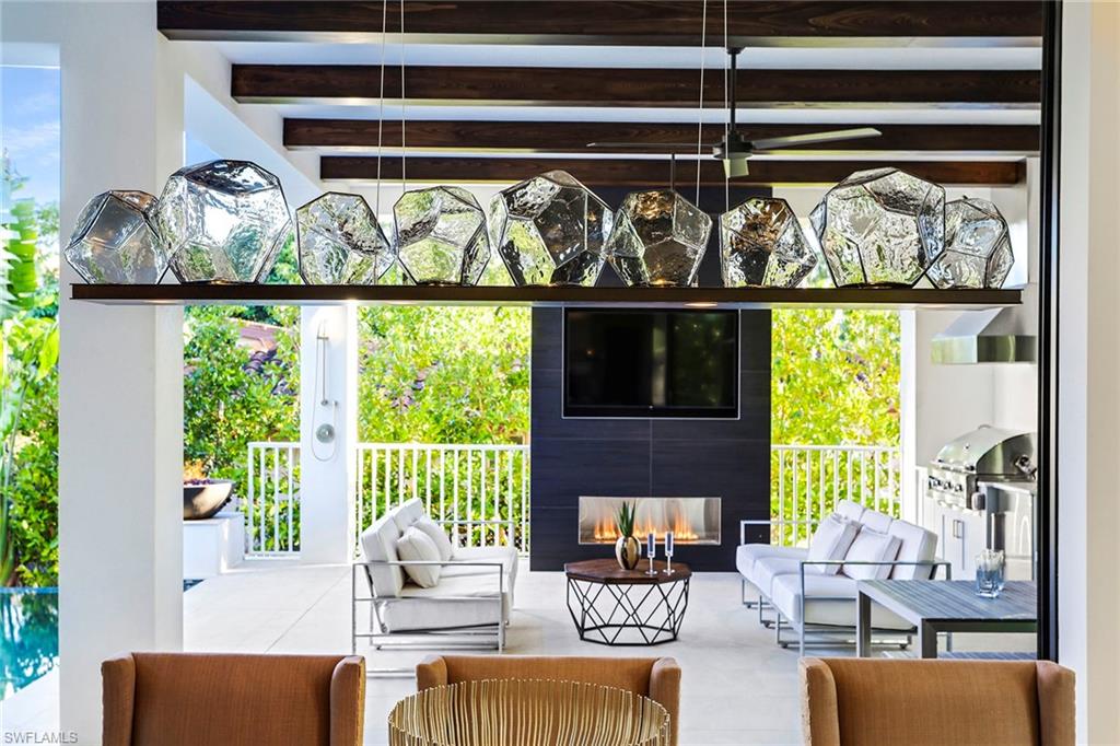 PARK SHORE - Residential