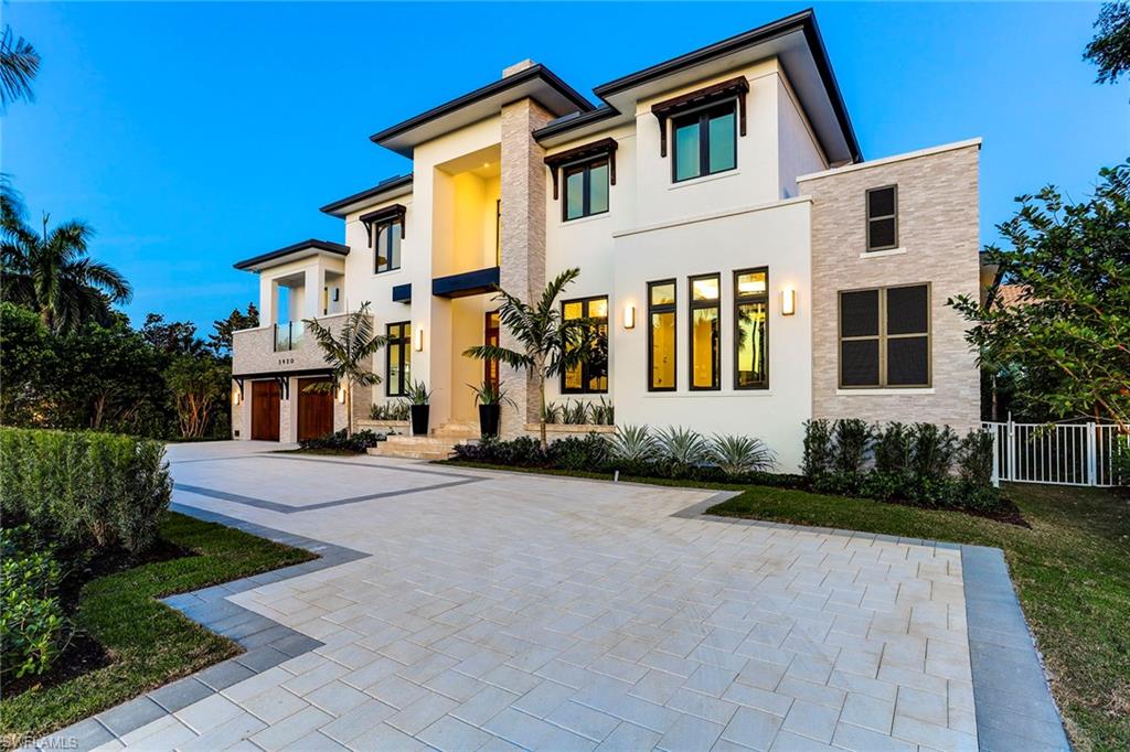 PARK SHORE - Residential