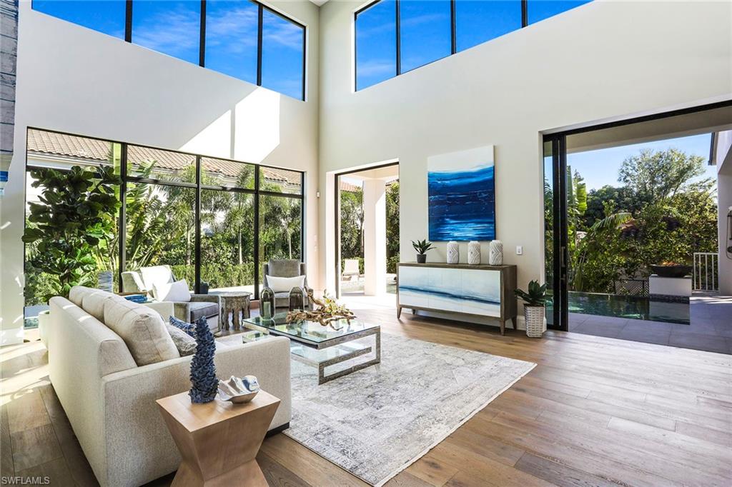 PARK SHORE - Residential