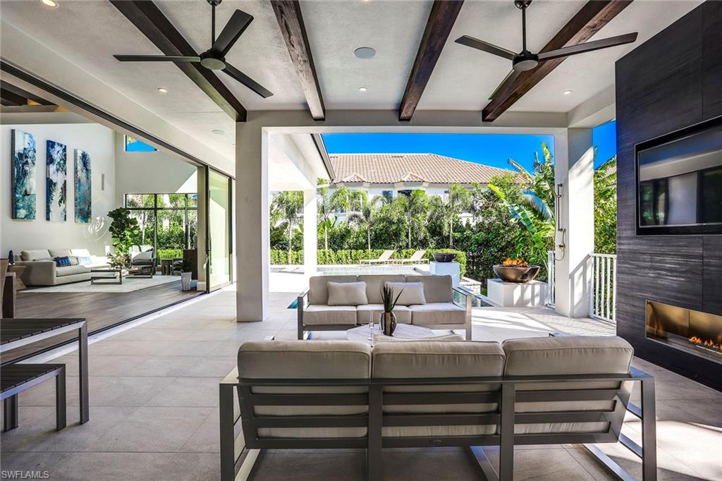 PARK SHORE - Residential