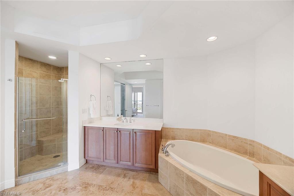 ESPERIA SOUTH - Residential Lease