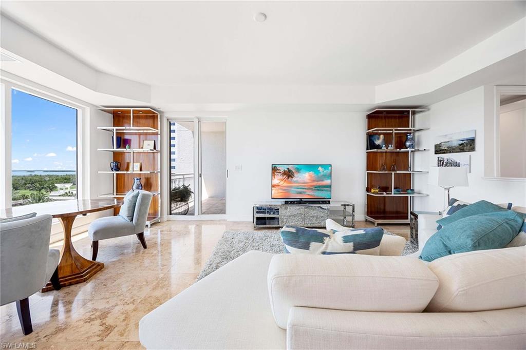 ESPERIA SOUTH - Residential Lease