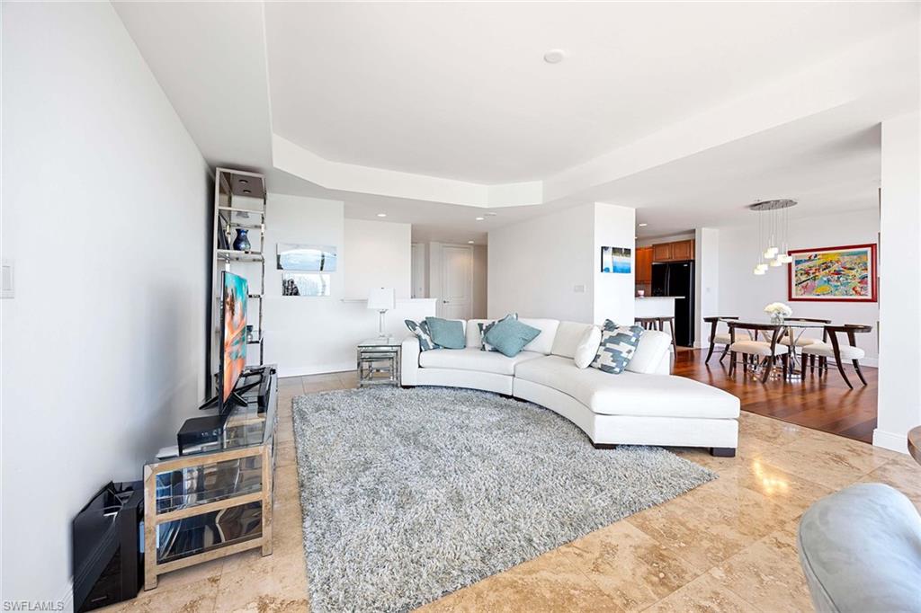 ESPERIA SOUTH - Residential Lease