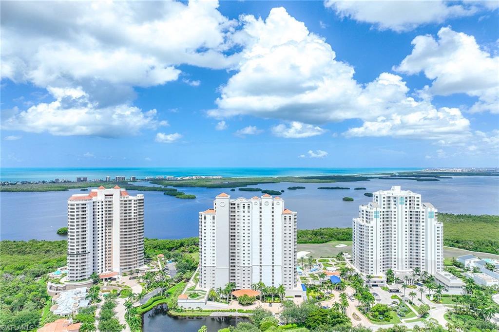 ESPERIA SOUTH - Residential Lease