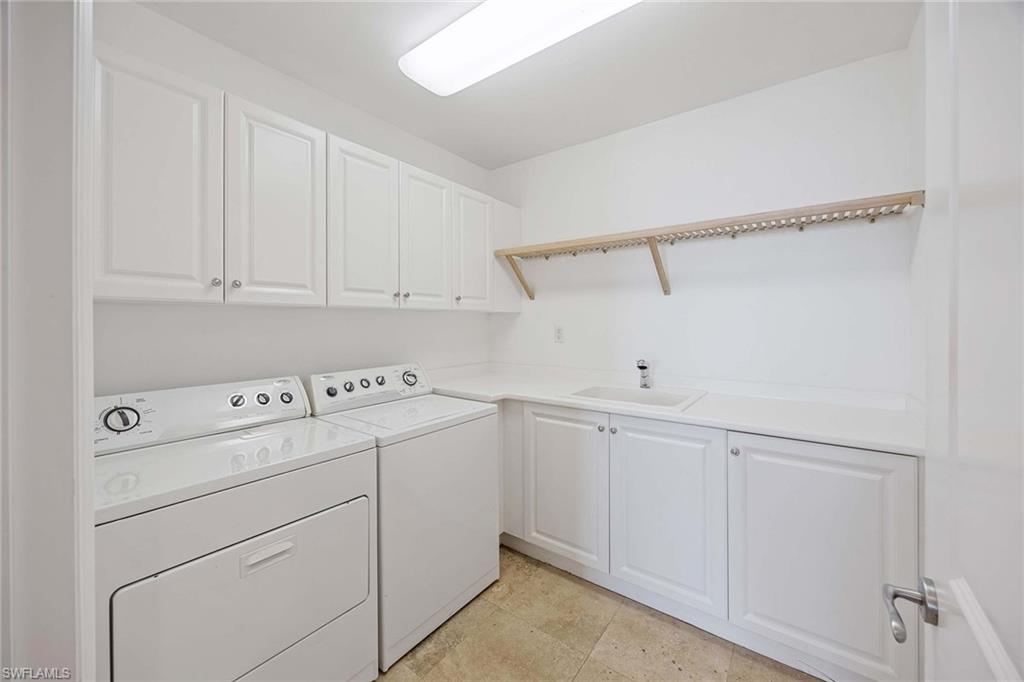 ESPERIA SOUTH - Residential Lease