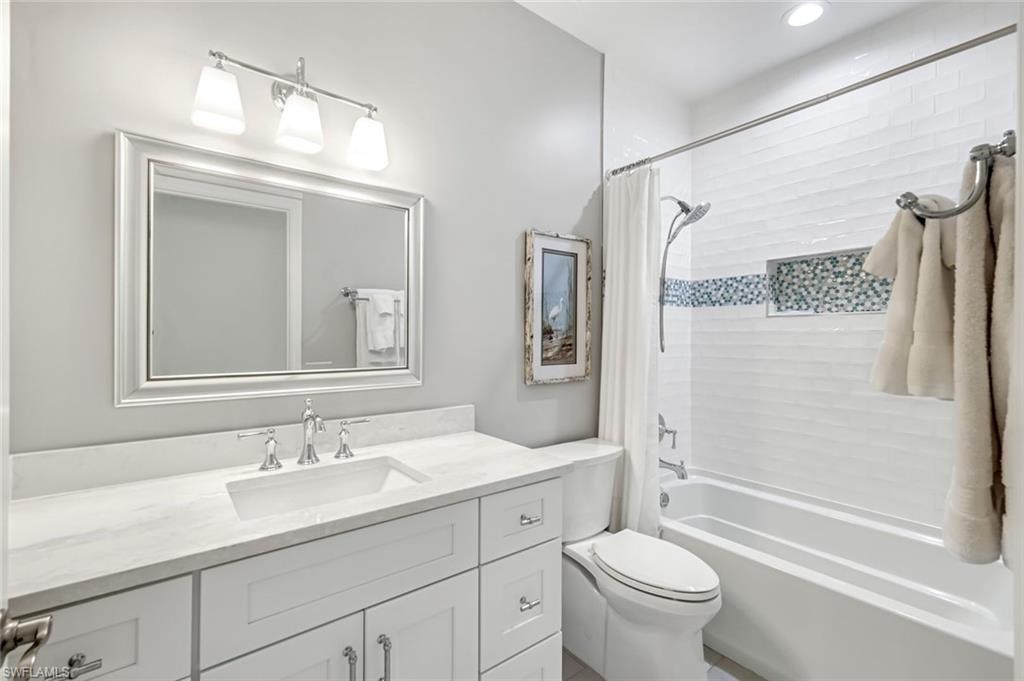 HARBOR LANDING - Residential