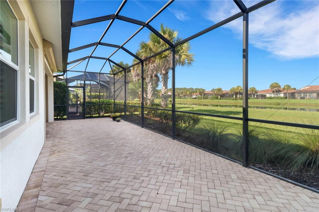 MANCHESTER SQUARE - Residential