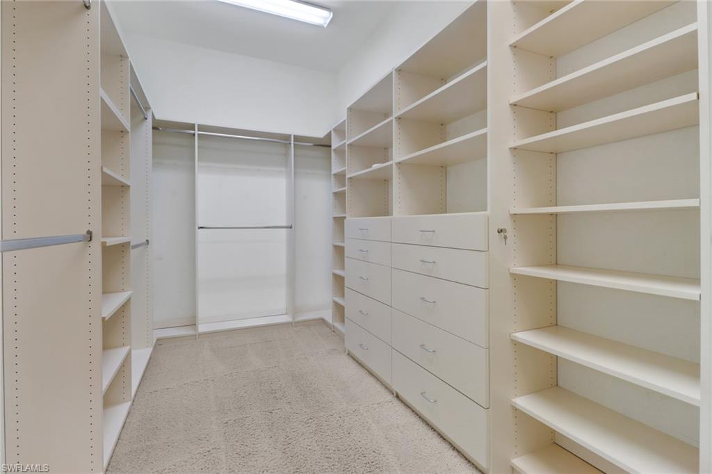 MANCHESTER SQUARE - Residential