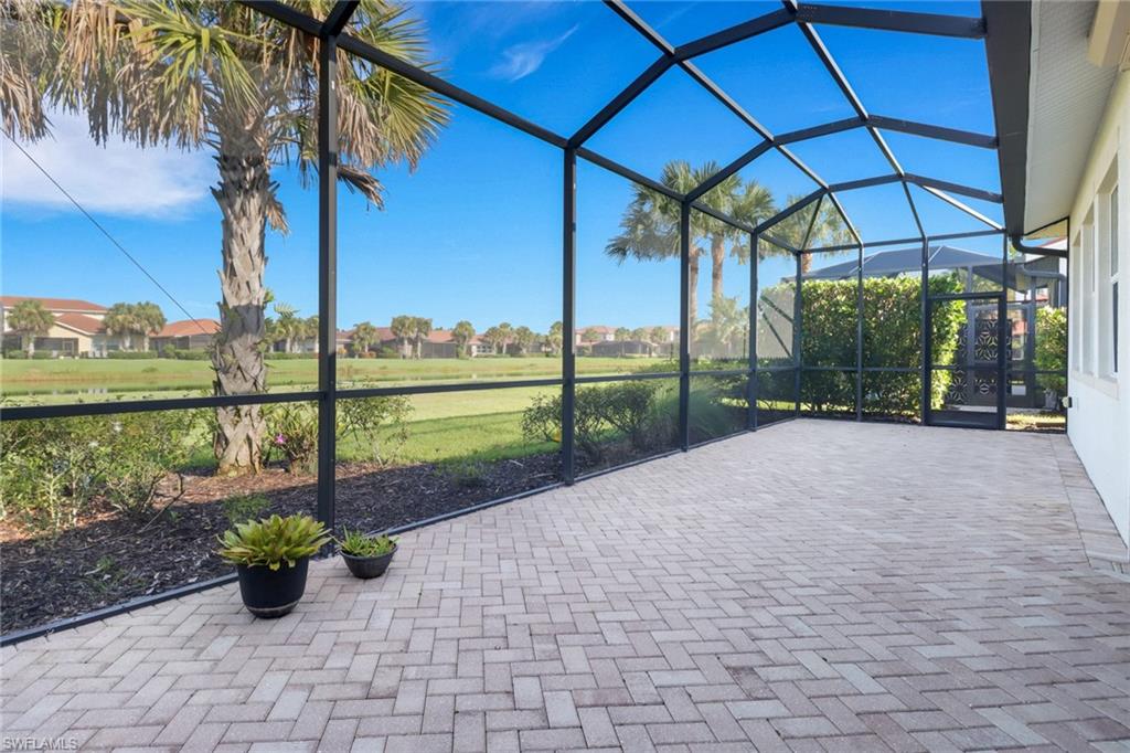 MANCHESTER SQUARE - Residential