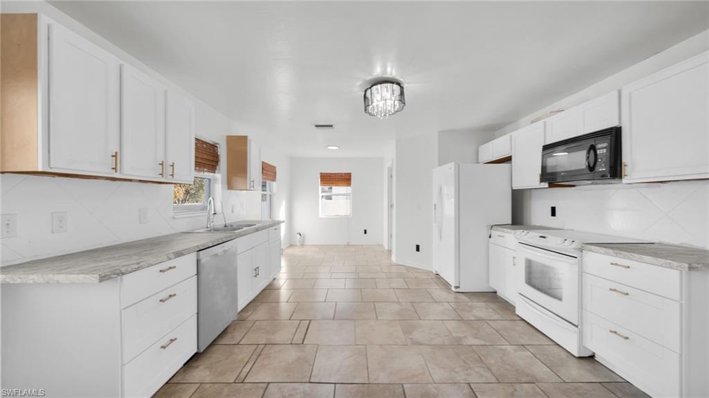 LEHIGH ACRES - Residential Lease