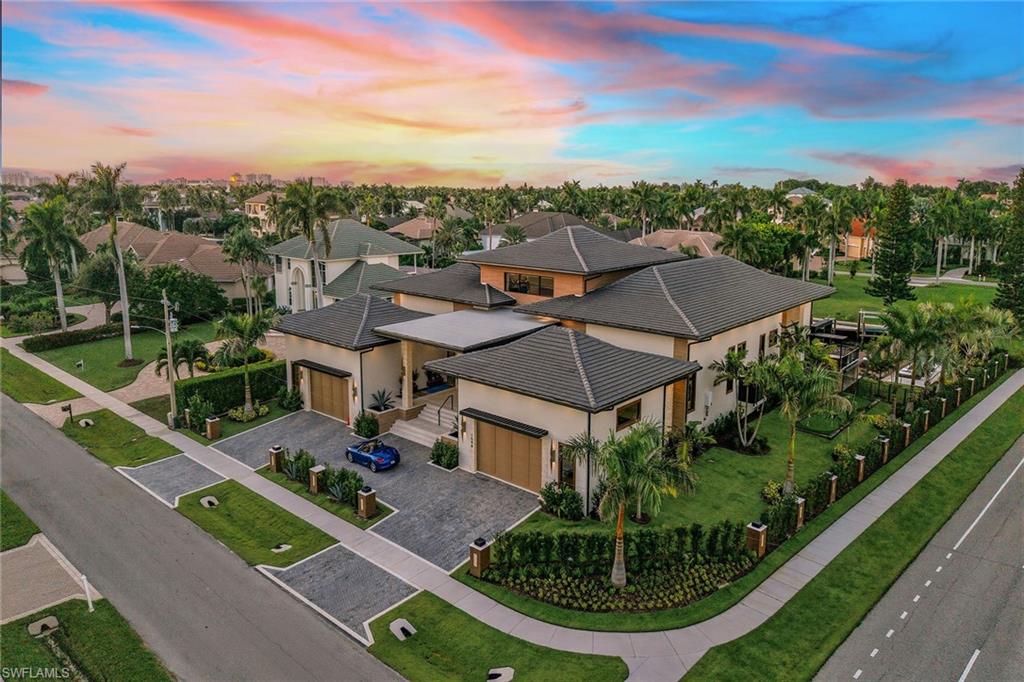 ESTATES - Residential