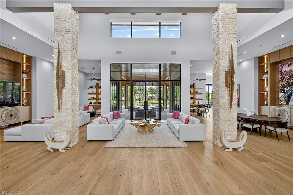 ESTATES - Residential