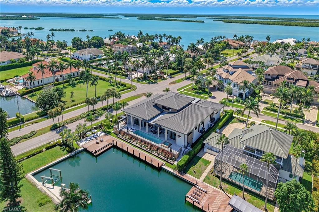 ESTATES - Residential