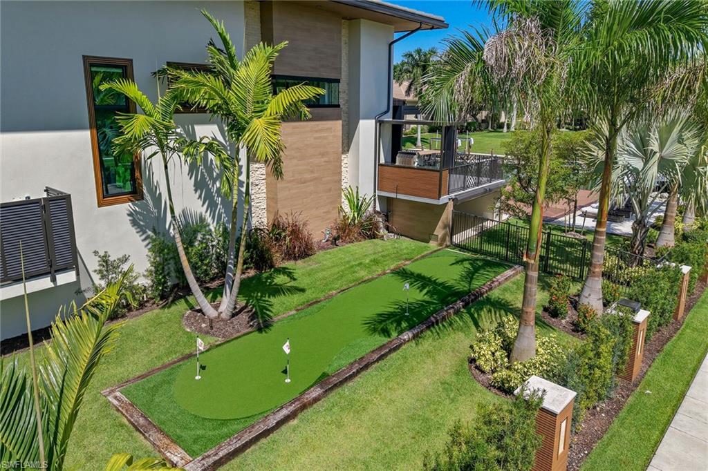 ESTATES - Residential