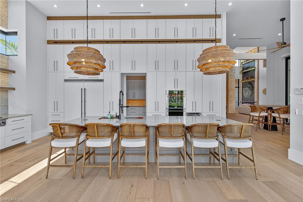 ESTATES - Residential